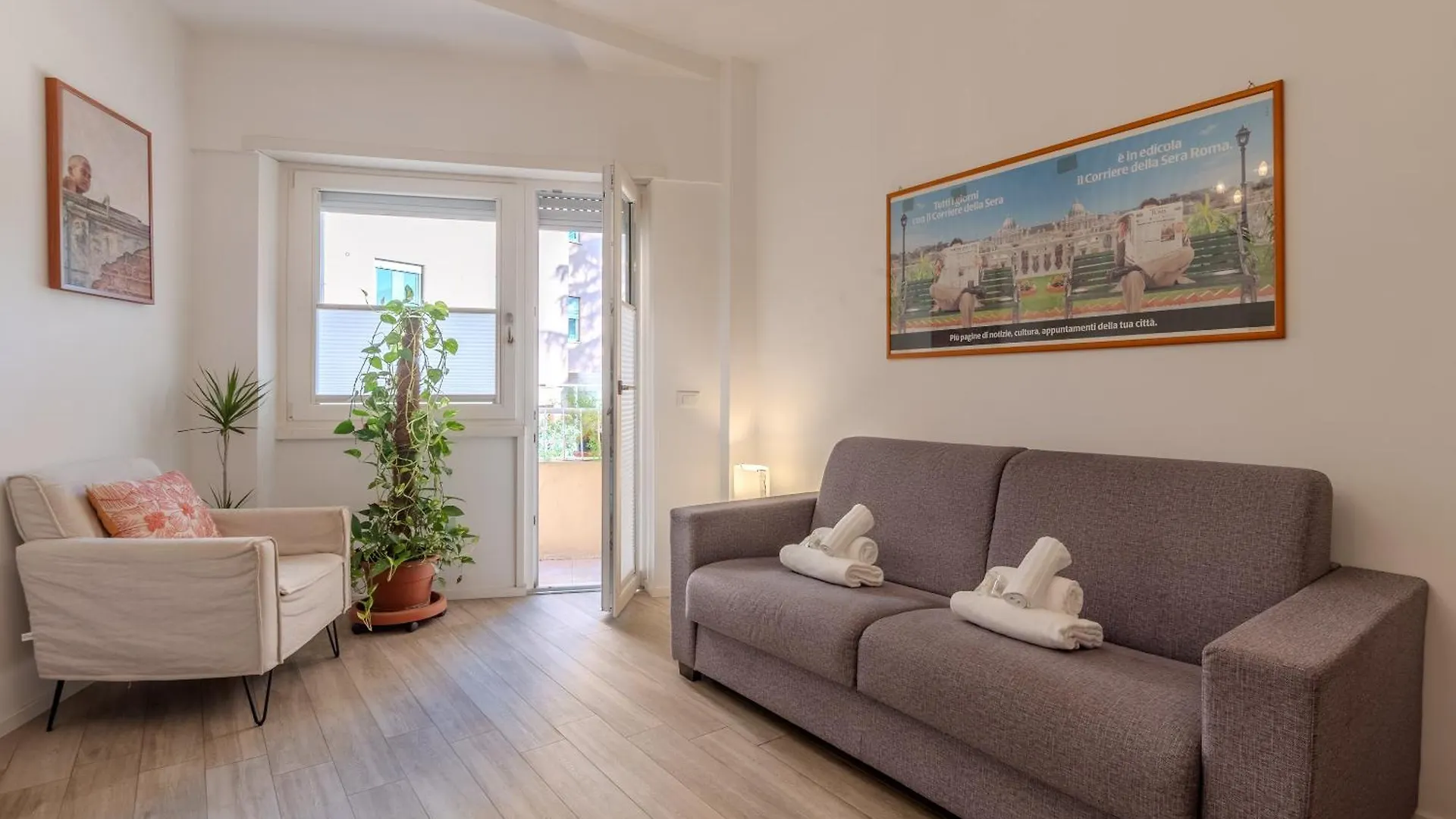 Journalist Apartment Sistine Chapel Rome