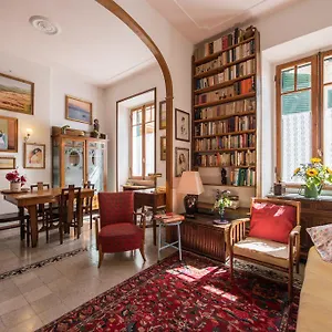 Colosseo Holiday House Rome