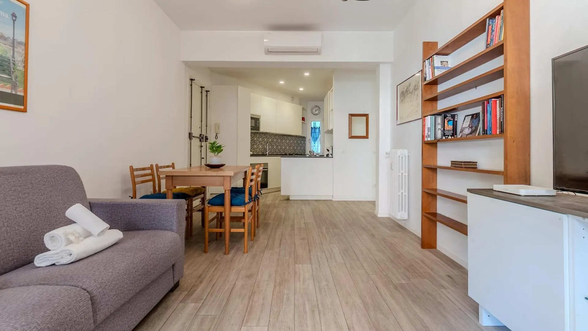 Journalist Apartment Sistine Chapel Rome