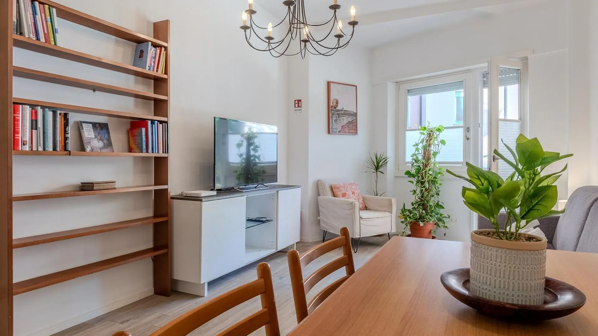 Journalist Apartment Sistine Chapel Rome