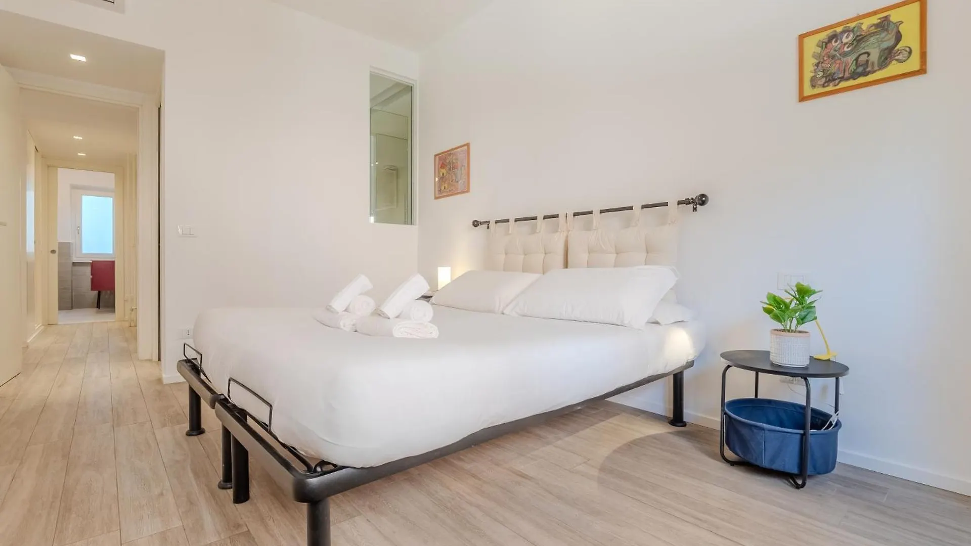 Journalist Apartment Sistine Chapel Rome